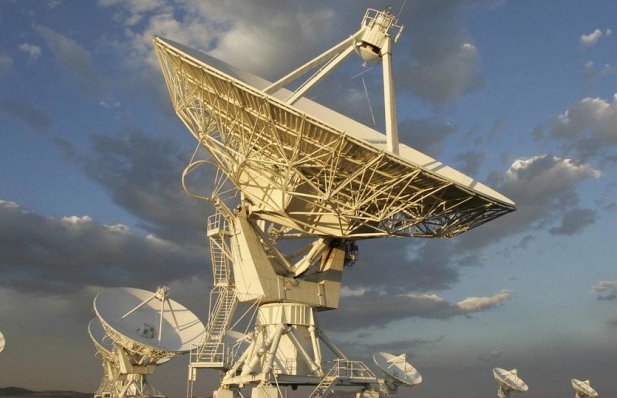 Mysterious 'Fast Radio Bursts' Tracked Back To Galaxy 2.5 Billion Light Years Away