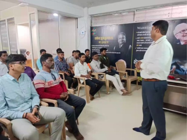 Build Wealth with Confidence Share Market Coaching in Agra by Stocked Academy