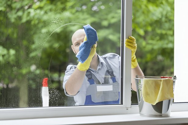 How Window Cleaning Company Beats Summer Dust And Heat Fast