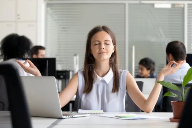 Smart Support for Stress-Free Online Learning
