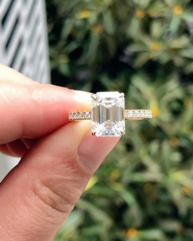 Asscher Cut Engagement Rings: Vintage Glamour with Modern Sophistication