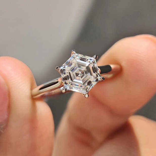 Hexagon Engagement Rings: A Modern Symbol of Unique Love