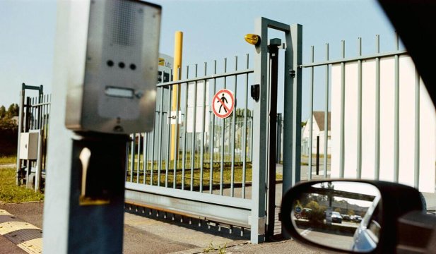 A Complete Buyer's Guide to Choosing the Right Automatic Gates