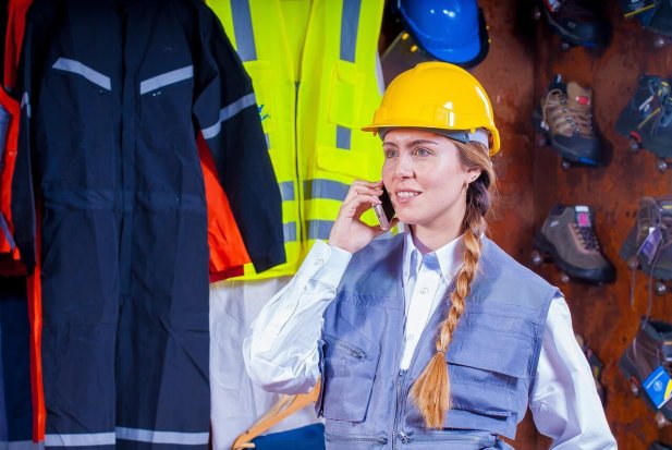 Women’s Hi Vis Clothing: Everything First-Time Buyers Need to Know